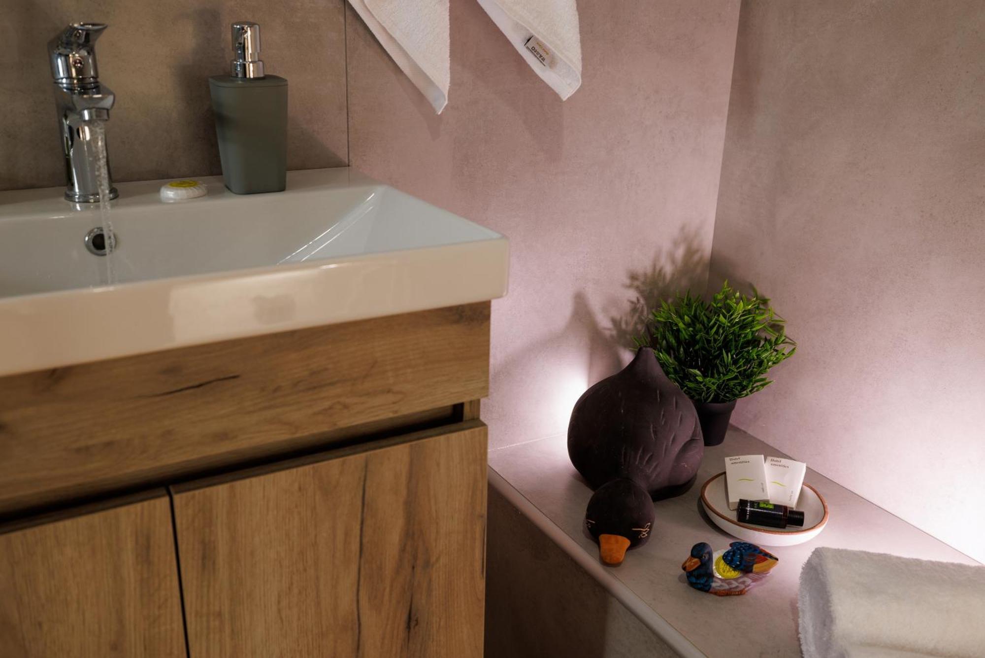 Cathedral Suites (Adults Only) Candia Esterno foto